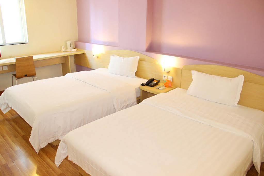 7 Days Inn Гуанчжоу Экстерьер фото