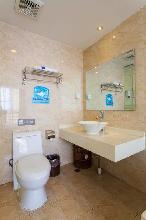 7 Days Inn Гуанчжоу Экстерьер фото