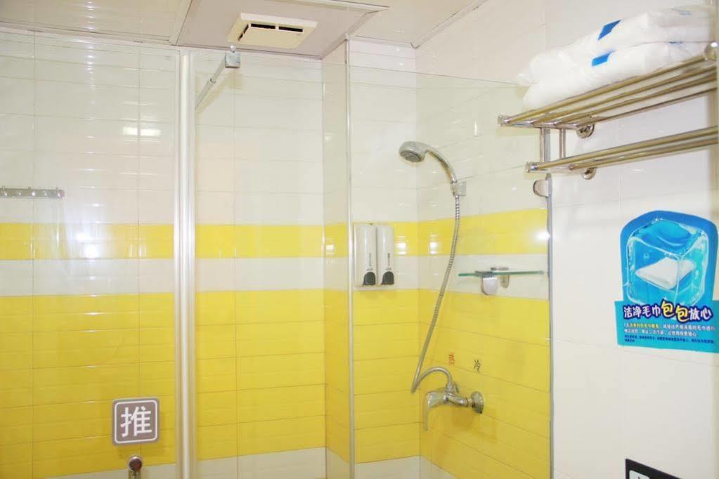 7 Days Inn Гуанчжоу Экстерьер фото